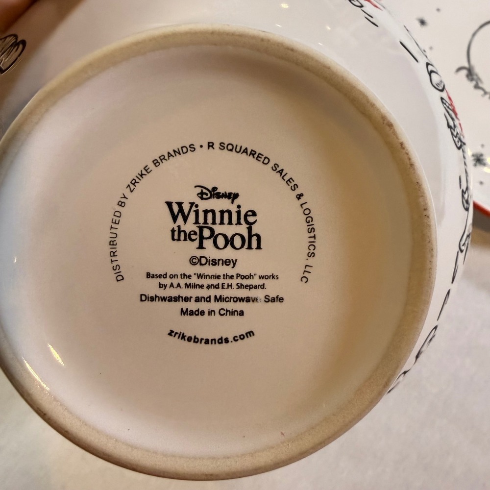 Disney Winnie the Pooh Bowl and Plate Set Zrike Scetch Collection White Winter - Picture 7 of 8